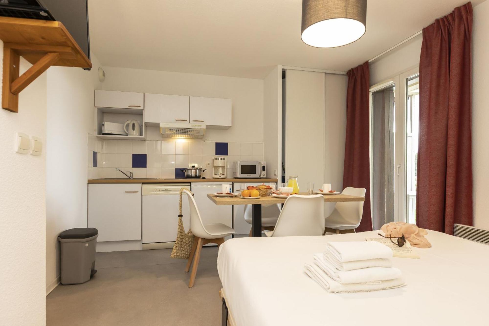 Residence Odalys Mille Soleils Font-Romeu-Odeillo-Via Exterior foto